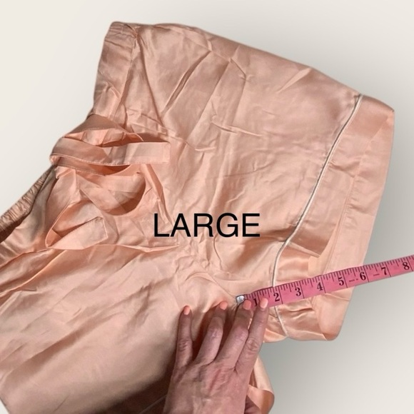 NWT | Ettitude | Signature Sateen Drawstring Shortie | Pink/White | Large - Picture 10 of 10